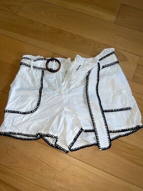 Hausen Lea Linen Shorts